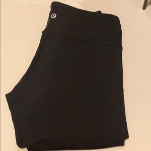Lululemon size 4 black leggings